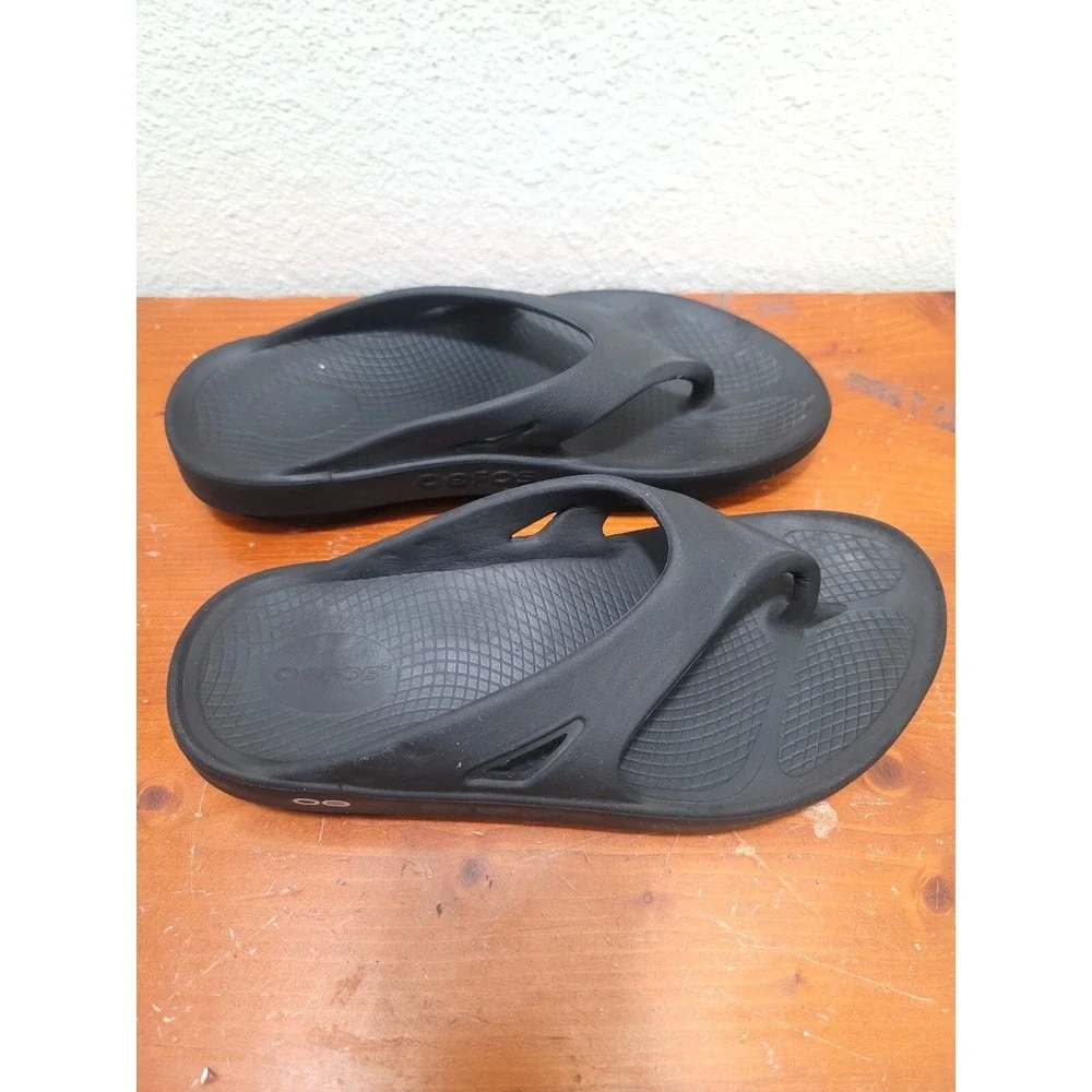 Oofos Original Black Recovery Sandals Unisex Size M 8/W 10 Lightweight & Comfort